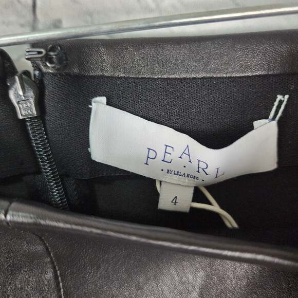 Pearl by lela rose leather susie Pants Sz 4 black zip up stretch A16C - Picture 5 of 5